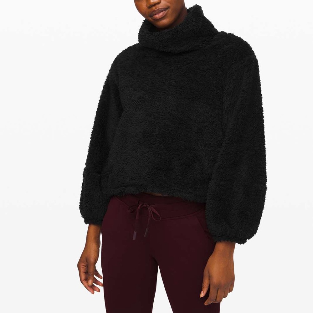 Lululemon Warmth Restore Sherpa Pullover
Black $148 Retail